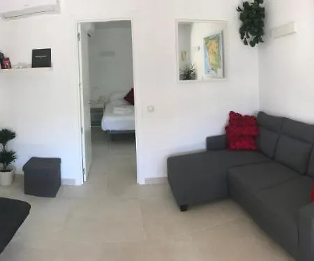 Apartamento Garden Apartment, Cortijo Fruitful Hills Coín