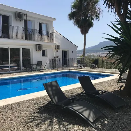 Garden Apartment, Cortijo Fruitful Hills * Coín