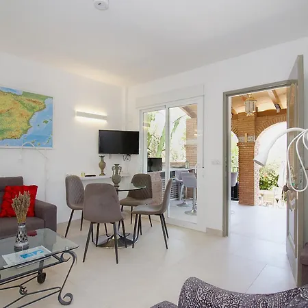 Garden Apartment, Cortijo Fruitful Hills *